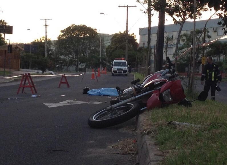 Motociclista de 17 anos morre em acidente na zona sul de Artesanato Indiano Resumo ~ Motociclista de 17 anos morre em acidente na zona sul de